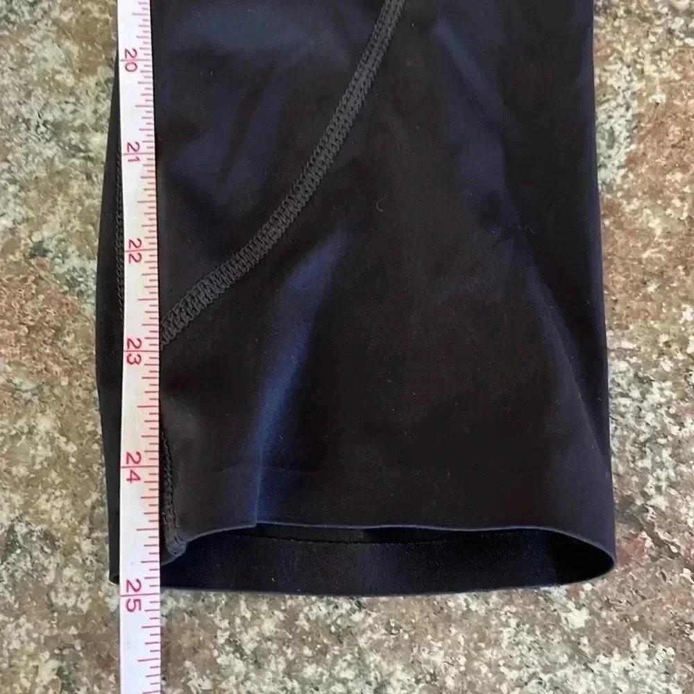 NWT Fabletics The Baseline Tight high performance… - image 8